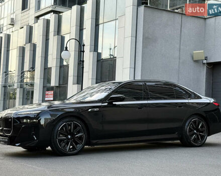 Черный БМВ i7, объемом двигателя 0 л и пробегом 1 тыс. км за 190000 $, фото 17 на Automoto.ua