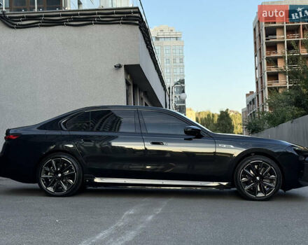 Черный БМВ i7, объемом двигателя 0 л и пробегом 1 тыс. км за 190000 $, фото 13 на Automoto.ua