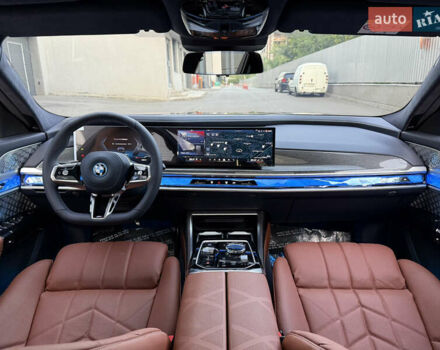 Черный БМВ i7, объемом двигателя 0 л и пробегом 1 тыс. км за 190000 $, фото 60 на Automoto.ua