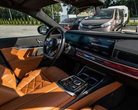 БМВ i7, объемом двигателя 0 л и пробегом 25 тыс. км за 87000 $, фото 7 на Automoto.ua