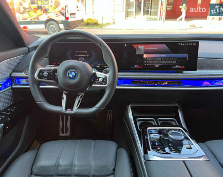 Сірий БМВ i7, об'ємом двигуна 0 л та пробігом 37 тис. км за 107500 $, фото 44 на Automoto.ua