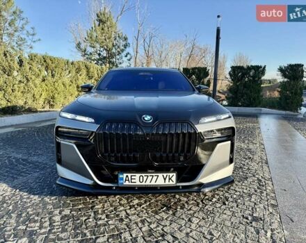Сірий БМВ i7, об'ємом двигуна 0 л та пробігом 16 тис. км за 99000 $, фото 4 на Automoto.ua