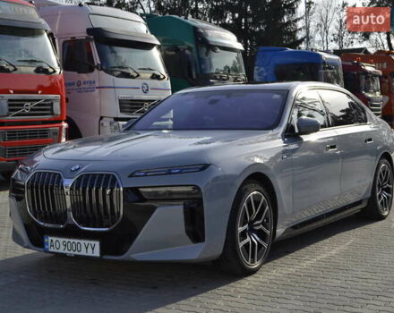 Сірий БМВ i7, об'ємом двигуна 0 л та пробігом 71 тис. км за 94000 $, фото 11 на Automoto.ua