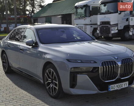 Сірий БМВ i7, об'ємом двигуна 0 л та пробігом 71 тис. км за 94000 $, фото 12 на Automoto.ua