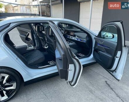 Серый БМВ i7, объемом двигателя 0 л и пробегом 21 тыс. км за 94900 $, фото 108 на Automoto.ua