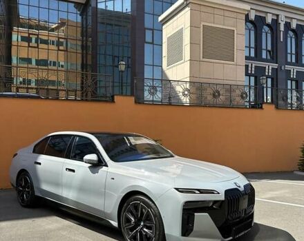 Серый БМВ i7, объемом двигателя 0 л и пробегом 22 тыс. км за 95000 $, фото 2 на Automoto.ua