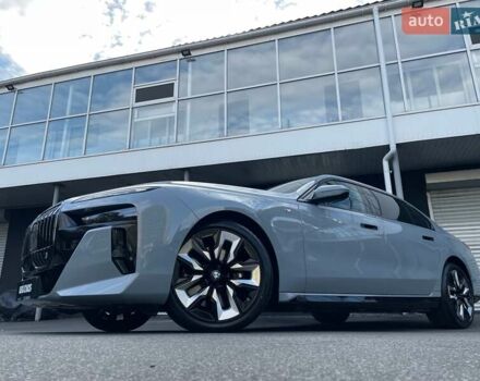 Серый БМВ i7, объемом двигателя 0 л и пробегом 21 тыс. км за 94900 $, фото 10 на Automoto.ua
