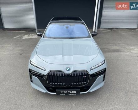 Серый БМВ i7, объемом двигателя 0 л и пробегом 24 тыс. км за 126900 $, фото 5 на Automoto.ua