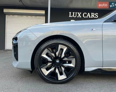 Серый БМВ i7, объемом двигателя 0 л и пробегом 21 тыс. км за 94900 $, фото 25 на Automoto.ua