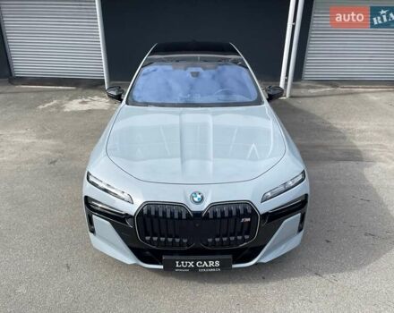 Серый БМВ i7, объемом двигателя 0 л и пробегом 24 тыс. км за 126900 $, фото 1 на Automoto.ua