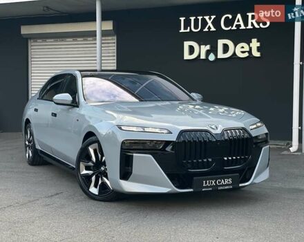 Серый БМВ i7, объемом двигателя 0 л и пробегом 21 тыс. км за 94900 $, фото 23 на Automoto.ua