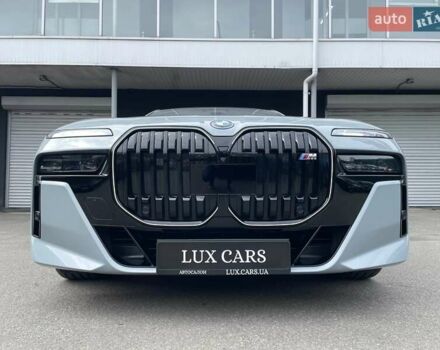 Серый БМВ i7, объемом двигателя 0 л и пробегом 24 тыс. км за 126900 $, фото 7 на Automoto.ua