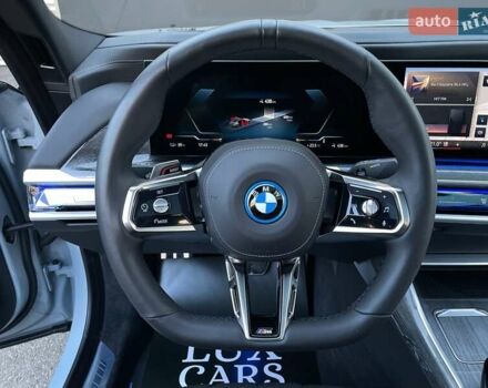 Серый БМВ i7, объемом двигателя 0 л и пробегом 21 тыс. км за 94900 $, фото 47 на Automoto.ua