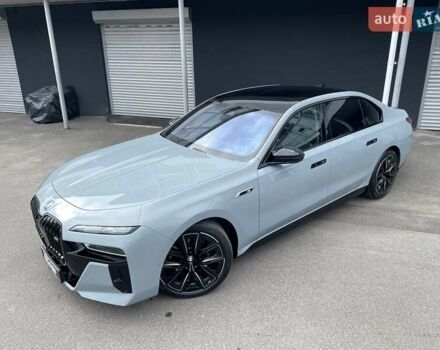 Серый БМВ i7, объемом двигателя 0 л и пробегом 24 тыс. км за 126900 $, фото 9 на Automoto.ua