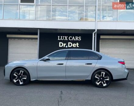 Серый БМВ i7, объемом двигателя 0 л и пробегом 21 тыс. км за 94900 $, фото 26 на Automoto.ua