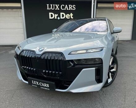 Серый БМВ i7, объемом двигателя 0 л и пробегом 21 тыс. км за 94900 $, фото 13 на Automoto.ua