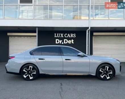 Серый БМВ i7, объемом двигателя 0 л и пробегом 21 тыс. км за 94900 $, фото 29 на Automoto.ua