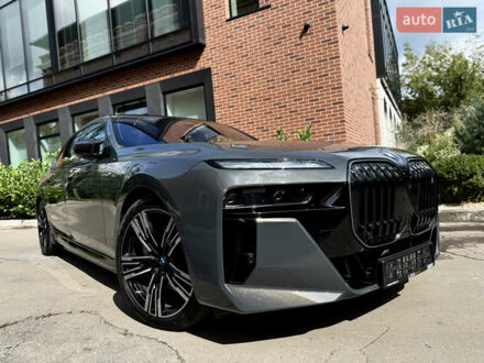 Сірий БМВ i7, об'ємом двигуна 0 л та пробігом 31 тис. км за 97900 $, фото 1 на Automoto.ua