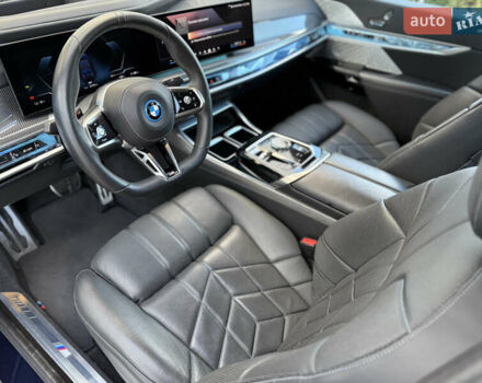 Синий БМВ i7, объемом двигателя 0 л и пробегом 31 тыс. км за 89900 $, фото 31 на Automoto.ua