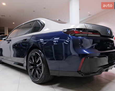 Синий БМВ i7, объемом двигателя 0 л и пробегом 12 тыс. км за 99000 $, фото 21 на Automoto.ua