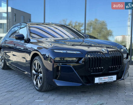Синий БМВ i7, объемом двигателя 0 л и пробегом 31 тыс. км за 89900 $, фото 3 на Automoto.ua