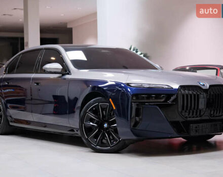 Синий БМВ i7, объемом двигателя 0 л и пробегом 12 тыс. км за 99000 $, фото 3 на Automoto.ua