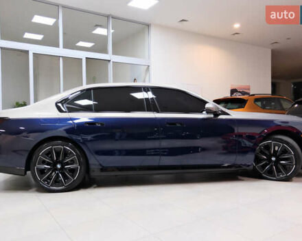 Синий БМВ i7, объемом двигателя 0 л и пробегом 12 тыс. км за 99000 $, фото 27 на Automoto.ua