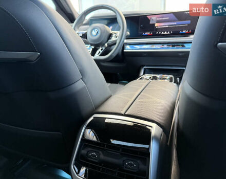 Синий БМВ i7, объемом двигателя 0 л и пробегом 31 тыс. км за 89900 $, фото 37 на Automoto.ua