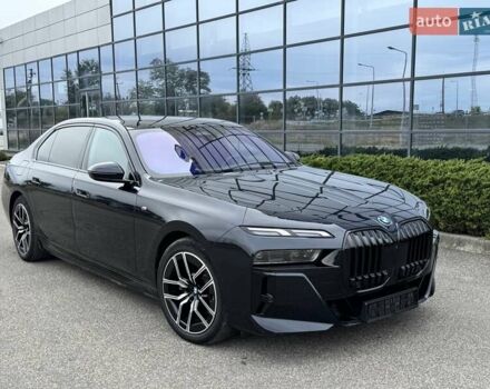 Синий БМВ i7, объемом двигателя 0 л и пробегом 90 тыс. км за 84900 $, фото 3 на Automoto.ua