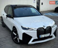 Белый БМВ iX, объемом двигателя 0 л и пробегом 70 тыс. км за 45999 $, фото 18 на Automoto.ua