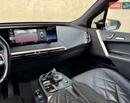 Белый БМВ iX, объемом двигателя 0 л и пробегом 70 тыс. км за 45999 $, фото 50 на Automoto.ua