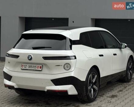 Білий БМВ iX, об'ємом двигуна 0 л та пробігом 90 тис. км за 42990 $, фото 14 на Automoto.ua