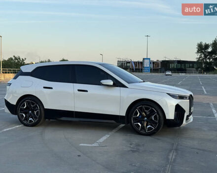Белый БМВ iX, объемом двигателя 0 л и пробегом 84 тыс. км за 48000 $, фото 3 на Automoto.ua