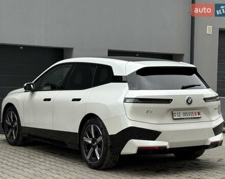Білий БМВ iX, об'ємом двигуна 0 л та пробігом 90 тис. км за 42990 $, фото 9 на Automoto.ua