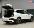 Білий БМВ iX, об'ємом двигуна 0 л та пробігом 90 тис. км за 42990 $, фото 16 на Automoto.ua