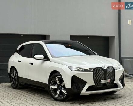 Білий БМВ iX, об'ємом двигуна 0 л та пробігом 90 тис. км за 42990 $, фото 4 на Automoto.ua