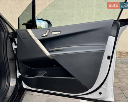 Белый БМВ iX, объемом двигателя 0 л и пробегом 70 тыс. км за 45999 $, фото 46 на Automoto.ua
