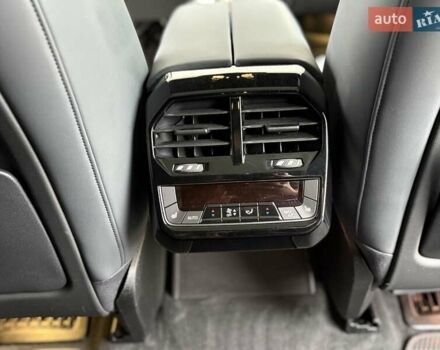 Білий БМВ iX, об'ємом двигуна 0 л та пробігом 90 тис. км за 42990 $, фото 36 на Automoto.ua