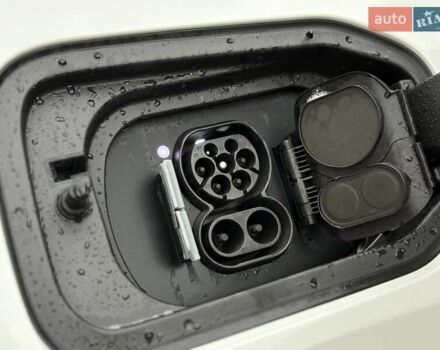 Білий БМВ iX, об'ємом двигуна 0 л та пробігом 90 тис. км за 42990 $, фото 33 на Automoto.ua