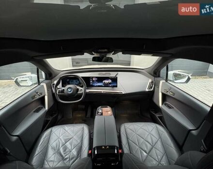 Білий БМВ iX, об'ємом двигуна 0 л та пробігом 90 тис. км за 42990 $, фото 22 на Automoto.ua