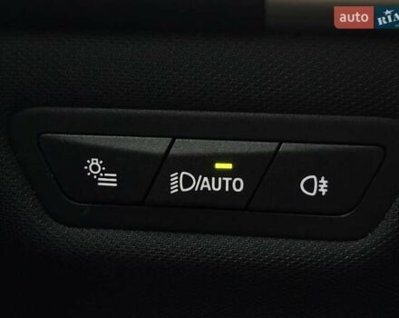 Білий БМВ iX, об'ємом двигуна 0 л та пробігом 90 тис. км за 42990 $, фото 62 на Automoto.ua