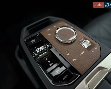 Білий БМВ iX, об'ємом двигуна 0 л та пробігом 90 тис. км за 42990 $, фото 63 на Automoto.ua