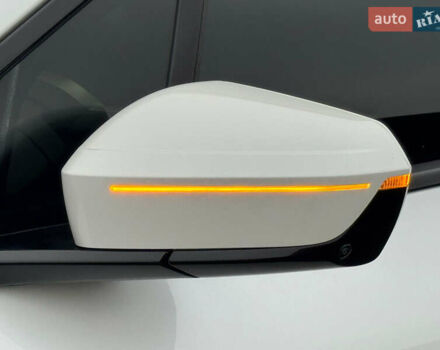Белый БМВ iX, объемом двигателя 0 л и пробегом 31 тыс. км за 46000 $, фото 21 на Automoto.ua