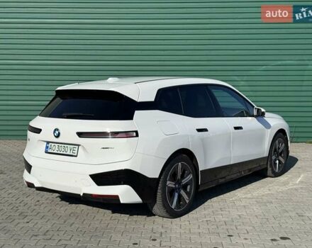 Белый БМВ iX, объемом двигателя 0 л и пробегом 42 тыс. км за 47300 $, фото 22 на Automoto.ua