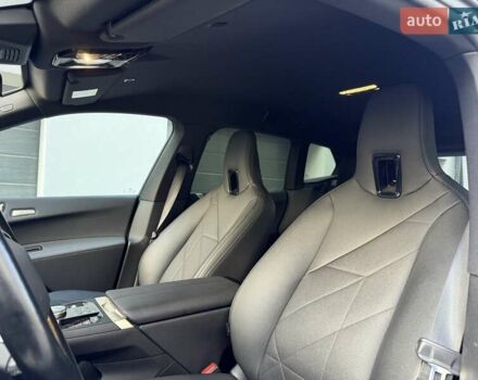 Белый БМВ iX, объемом двигателя 0 л и пробегом 69 тыс. км за 58300 $, фото 45 на Automoto.ua