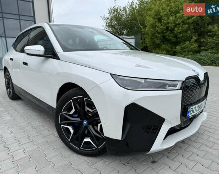Белый БМВ iX, объемом двигателя 0 л и пробегом 21 тыс. км за 48555 $, фото 20 на Automoto.ua