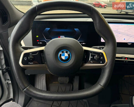 Белый БМВ iX, объемом двигателя 0 л и пробегом 31 тыс. км за 46000 $, фото 23 на Automoto.ua