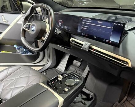 Белый БМВ iX, объемом двигателя 0 л и пробегом 22 тыс. км за 79000 $, фото 9 на Automoto.ua