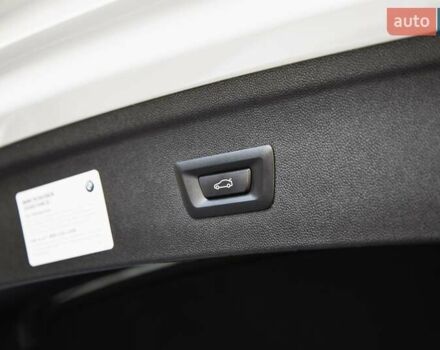 Белый БМВ iX, объемом двигателя 0 л и пробегом 22 тыс. км за 69400 $, фото 48 на Automoto.ua