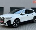 Белый БМВ iX, объемом двигателя 0 л и пробегом 69 тыс. км за 58300 $, фото 1 на Automoto.ua